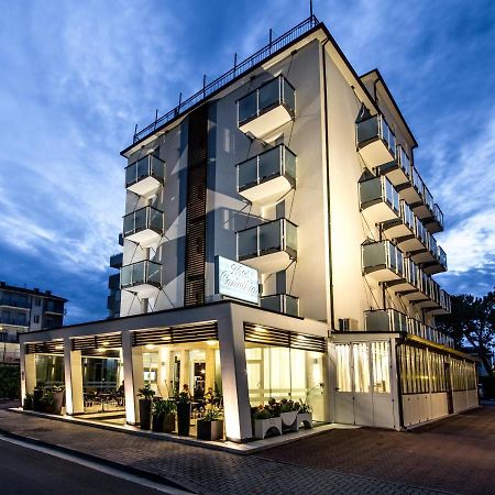 Hotel & Aparthotel Carinthia S Lido di Jesolo Exterior foto
